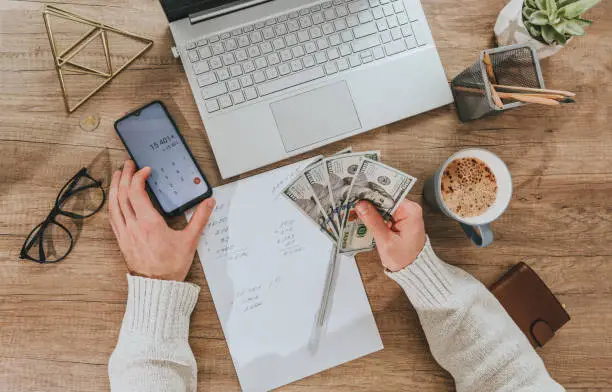 How to Manage Money as a Freelancer